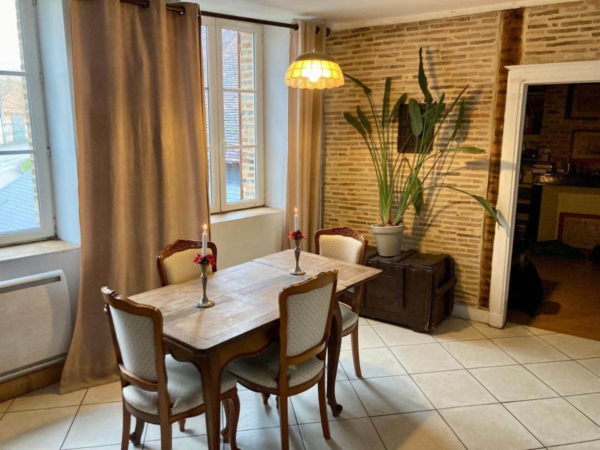 L Annonce N Est Pas D Actualite Ne Pas Prendre De Reservation Villa Saint-Fargeau  Exterior foto
